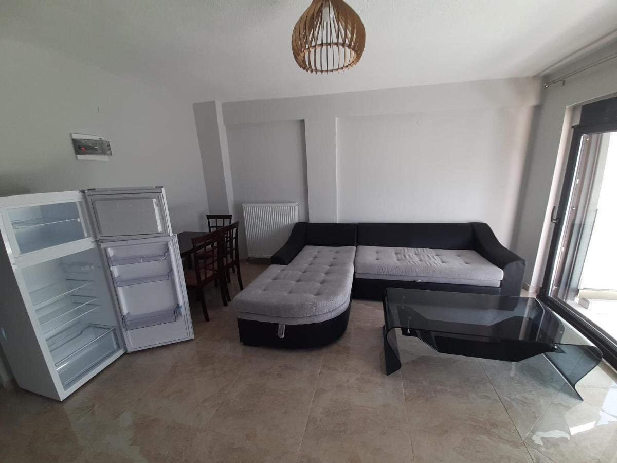 Villa Leonids 2 Nea Kallikrateia Buitenkant foto